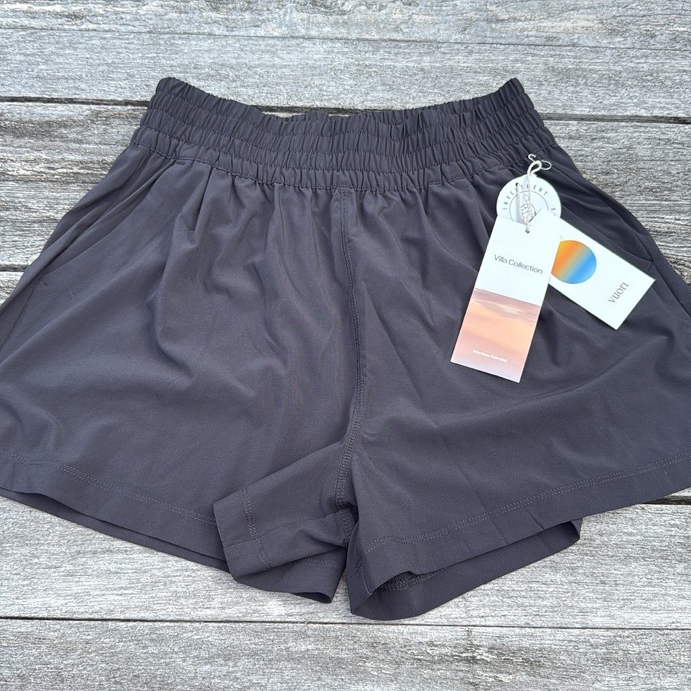 Vuori Villa Short Black Women's Size Small NWT High Rise 3"